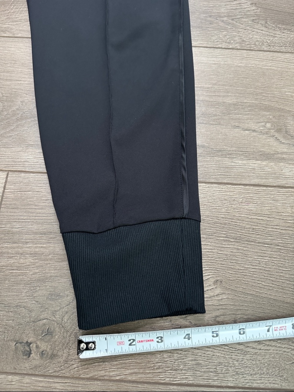 Athleta Endeavor Mid Rise Black Jogger Pants Size 6 - Picture 11 of 12